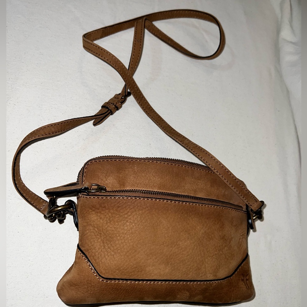 FRYE Melissa Crossbody Wristlet Purse in Cognac Leather